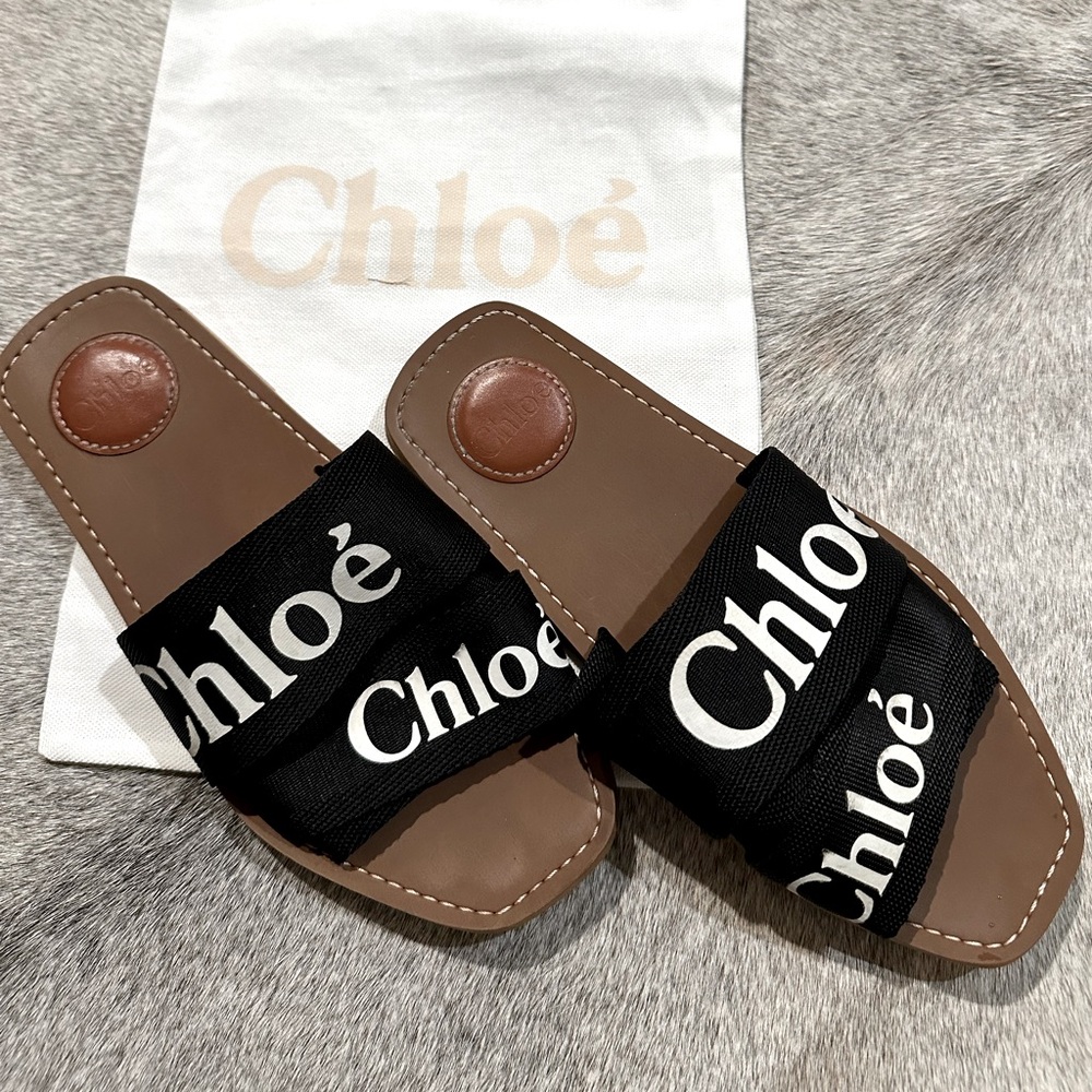 Chloé Woody Black Straps Sandals